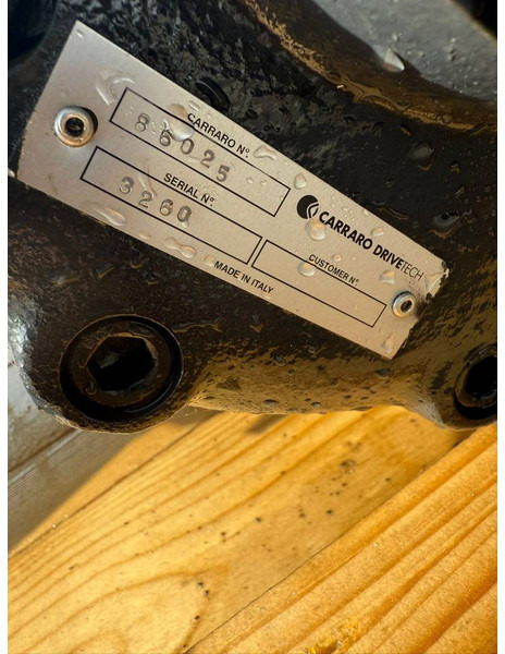 Komatsu WA100M-8 REAR AXLE ASSEMBLY 42W-23-51110 - المحور و قطع الغيار - آلات البناء: صورة 2 Komatsu WA100M-8 REAR AXLE ASSEMBLY 42W-23-51110 - المحور و قطع الغيار - آلات البناء: صورة 2