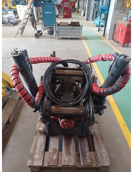 ROTOTILT R4 - مُلحق الحفار الدوار: صورة 4 ROTOTILT R4 - مُلحق الحفار الدوار: صورة 4