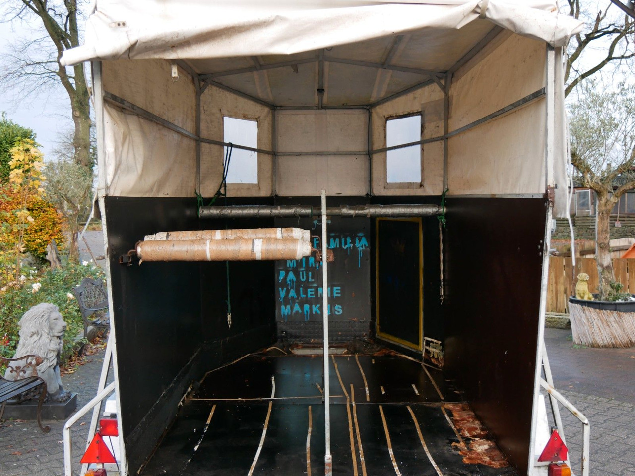 2 Pferde - مقطورة نقل المواشي: صورة 4 2 Pferde - مقطورة نقل المواشي: صورة 4