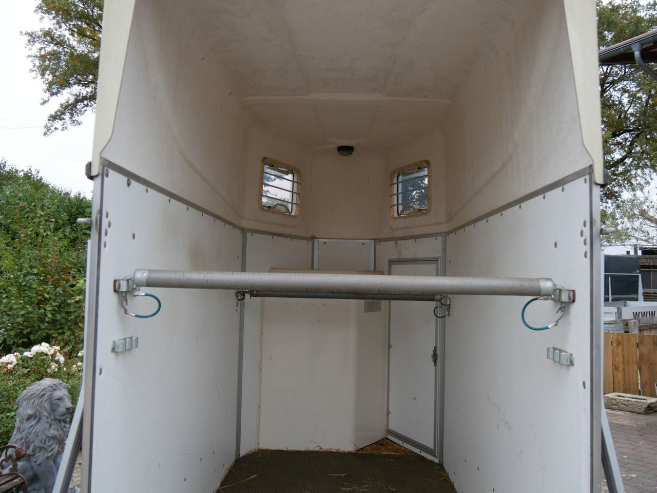 Blomert 1,5 Pferde Holz Poly - مقطورة نقل المواشي: صورة 5 Blomert 1,5 Pferde Holz Poly - مقطورة نقل المواشي: صورة 5