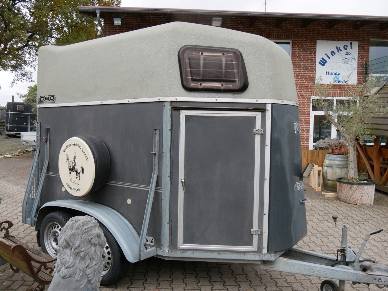 Böckmann Duo mit Sattelkammer - مقطورة نقل المواشي: صورة 2 Böckmann Duo mit Sattelkammer - مقطورة نقل المواشي: صورة 2