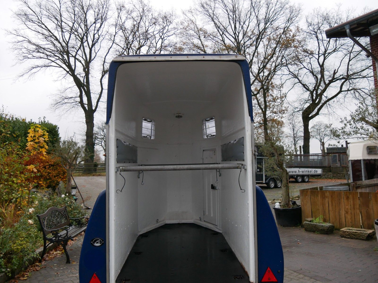 Böckmann Uno schwenkbare Klappe Fohlengitter - مقطورة نقل المواشي: صورة 4 Böckmann Uno schwenkbare Klappe Fohlengitter - مقطورة نقل المواشي: صورة 4