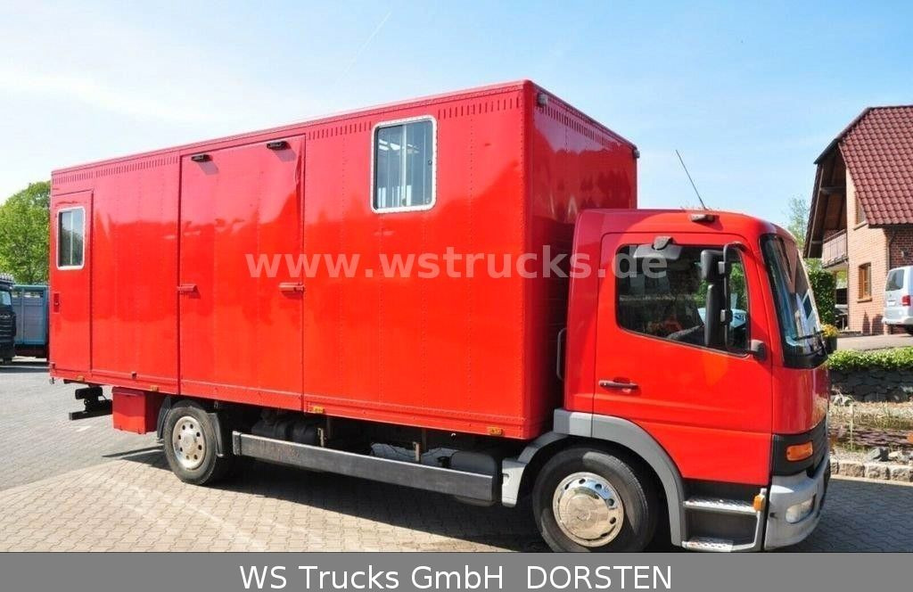 Mercedes-Benz 1224 EURO. 3 - شاحنة نقل خيل: صورة 5 Mercedes-Benz 1224 EURO. 3 - شاحنة نقل خيل: صورة 5