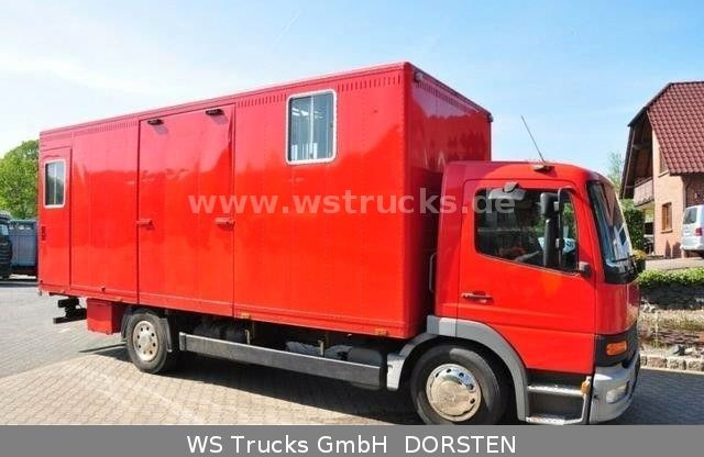 Mercedes-Benz 1224 EURO. 3 - شاحنة نقل خيل: صورة 3 Mercedes-Benz 1224 EURO. 3 - شاحنة نقل خيل: صورة 3