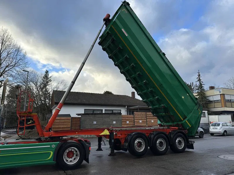 Kempf SKM 35/3 Hardox 31 m³ Lift ALCOA SKM 35/3 Hardox 31 m³ Lift ALCOA - قلابة نصف مقطورة نصف مقطورة قلابة: صورة 3 Kempf SKM 35/3 Hardox 31 m³ Lift ALCOA SKM 35/3 Hardox 31 m³ Lift ALCOA - قلابة نصف مقطورة نصف مقطورة قلابة: صورة 3