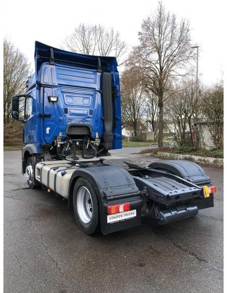 Mercedes-Benz Actros 1845 LS LOW MEGA Streamspace Intarder - وحدة جر: صورة 4 Mercedes-Benz Actros 1845 LS LOW MEGA Streamspace Intarder - وحدة جر: صورة 4