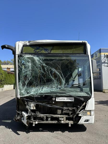 Mercedes MB O 530 Citaro Klima 299 PS Unfallfahrzeug! - حافلة المدينة: صورة 3 Mercedes MB O 530 Citaro Klima 299 PS Unfallfahrzeug! - حافلة المدينة: صورة 3
