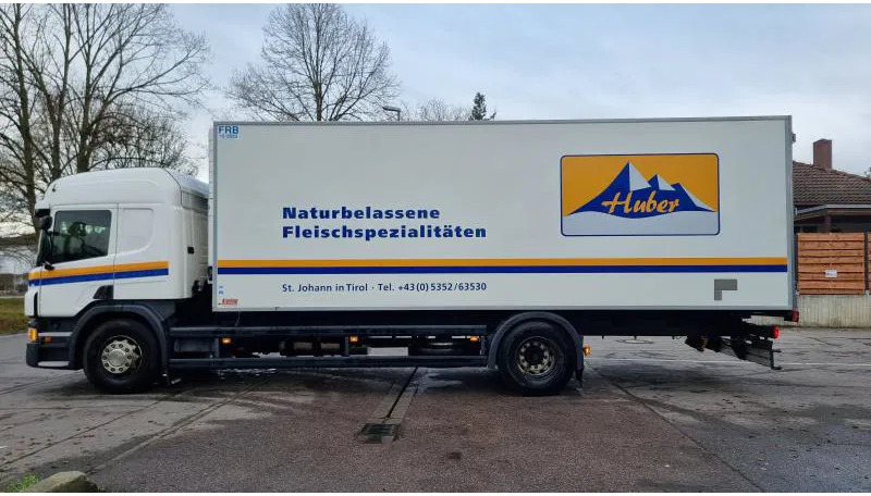 Scania P360 4X2 Fleisch Rohrbahnen Carrier Vector 1550 - شاحنة الفريزر: صورة 3 Scania P360 4X2 Fleisch Rohrbahnen Carrier Vector 1550 - شاحنة الفريزر: صورة 3