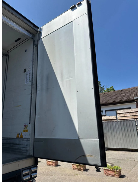 جديدة نصف مقطورة مُبرِّدة Schmitz Cargobull 3 x T-Kühl SLX*Spectrum*Bi-Temp*Doppelst.*LENK*LBW*blumenbreit*PHARMA: صورة 17