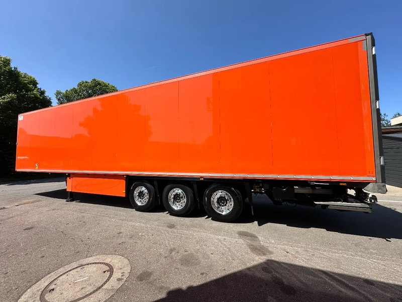 Schmitz Cargobull 3 x T-Kühl SLX*Spectrum*Bi-Temp*Doppelst.*LENK*LBW*blumenbreit*PHARMA - نصف مقطورة مُبرِّدة: صورة 2 Schmitz Cargobull 3 x T-Kühl SLX*Spectrum*Bi-Temp*Doppelst.*LENK*LBW*blumenbreit*PHARMA - نصف مقطورة مُبرِّدة: صورة 2