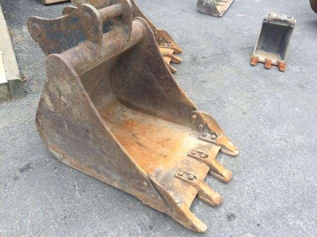 600mm - Porteur 8 Tonnes - بكت حفار: صورة 1 600mm - Porteur 8 Tonnes - بكت حفار: صورة 1