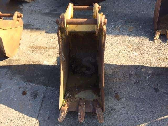 CATERPILLAR 430mm - type tractopelle - بكت حفار: صورة 3 CATERPILLAR 430mm - type tractopelle - بكت حفار: صورة 3