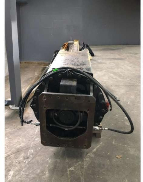 CATERPILLAR S3050 - مقص الهدم: صورة 3 CATERPILLAR S3050 - مقص الهدم: صورة 3