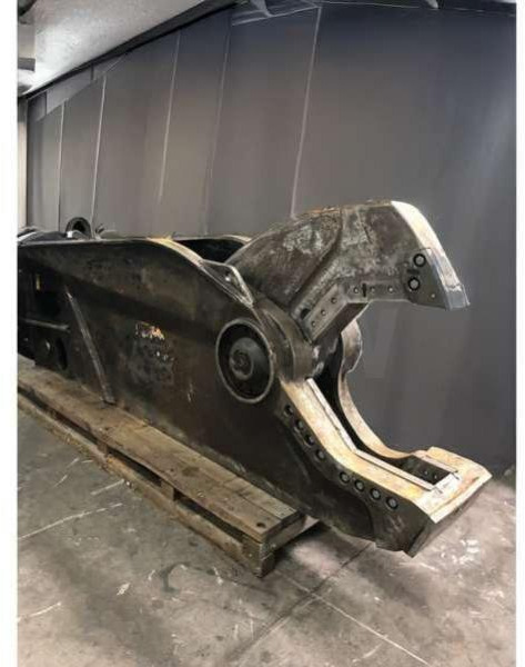 CATERPILLAR S3050 - مقص الهدم: صورة 2 CATERPILLAR S3050 - مقص الهدم: صورة 2