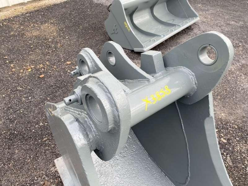 POCLAIN 650mm - بكت حفار - آلات البناء: صورة 4 POCLAIN 650mm - بكت حفار - آلات البناء: صورة 4
