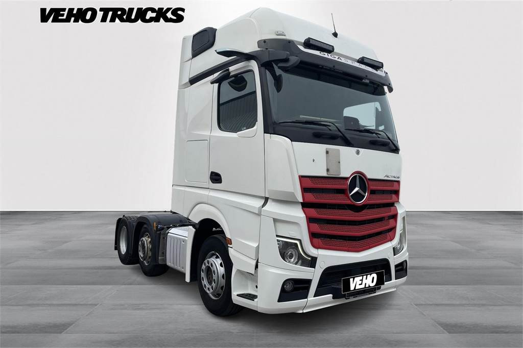 Mercedes-Benz ACTROS 2551LS 6x2/4 Väliteli - وحدة جر: صورة 1 Mercedes-Benz ACTROS 2551LS 6x2/4 Väliteli - وحدة جر: صورة 1