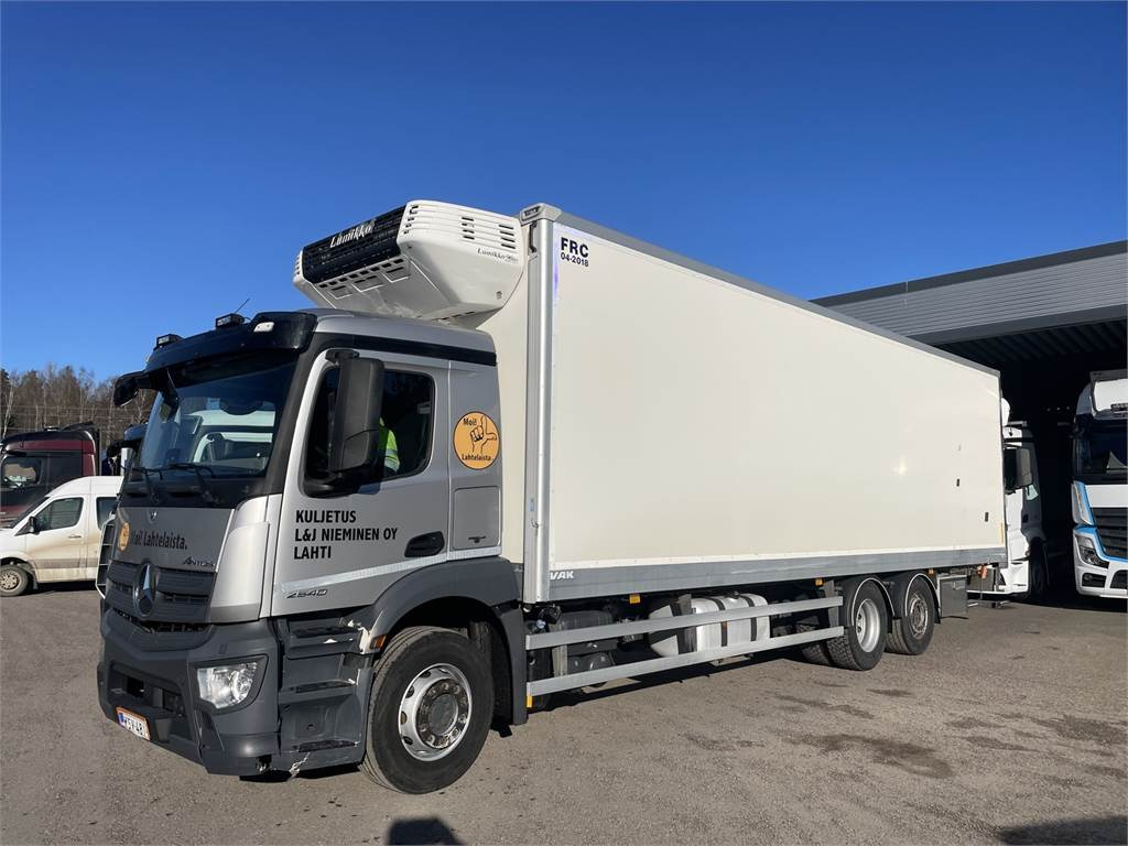 Mercedes-Benz ANTOS 2540 L/6x2 VAK FRC Umpikori - شاحنة صندوق متساوي: صورة 1 Mercedes-Benz ANTOS 2540 L/6x2 VAK FRC Umpikori - شاحنة صندوق متساوي: صورة 1