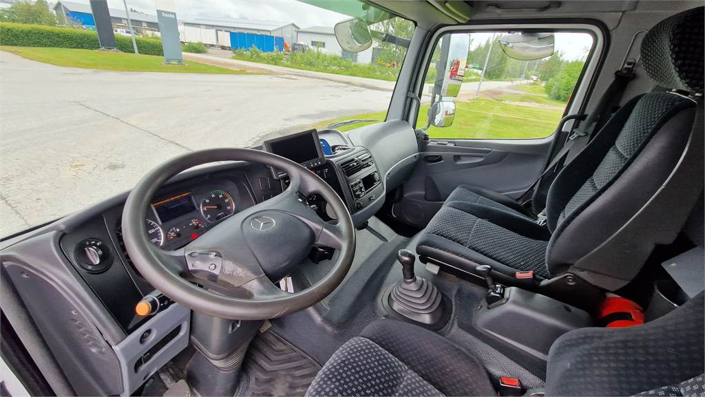 Mercedes-Benz ATEGO 1324L/48 - شاحنة مقفلة: صورة 3 Mercedes-Benz ATEGO 1324L/48 - شاحنة مقفلة: صورة 3