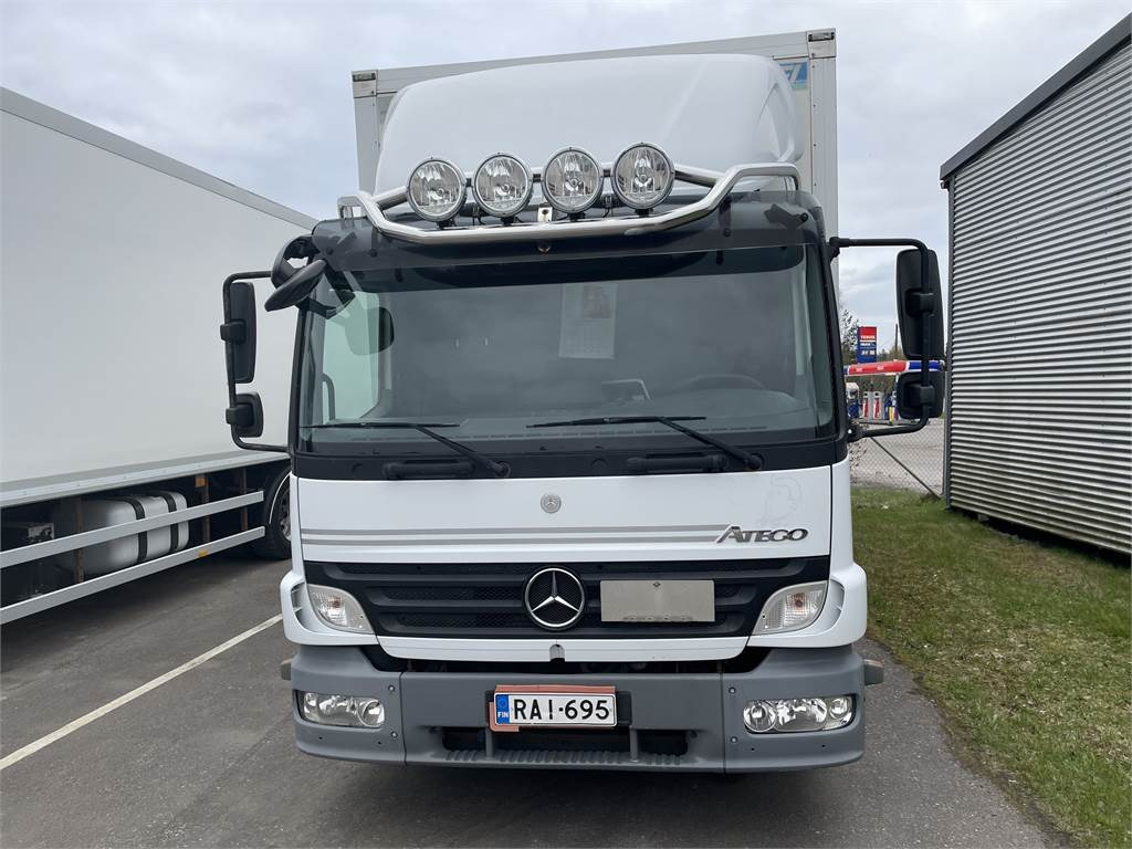 شاحنة مقفلة Mercedes-Benz ATEGO 1524L/42: صورة 7