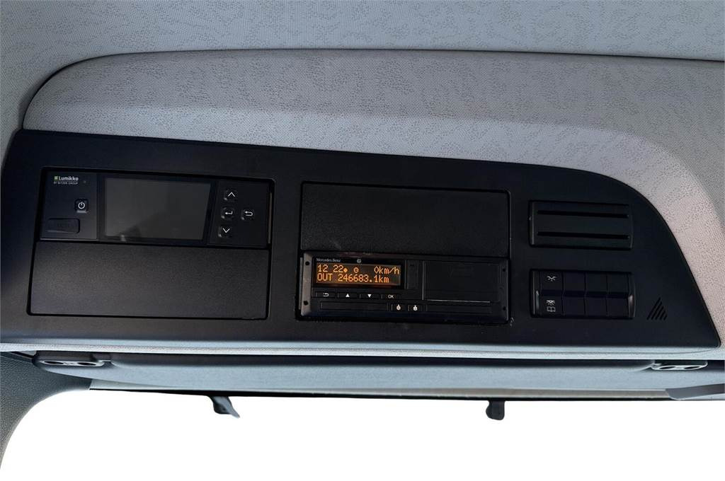 شاحنة صندوق متساوي Mercedes-Benz Actros 1830L 5 SM FRC 2-lämpö(atp10/2025): صورة 19
