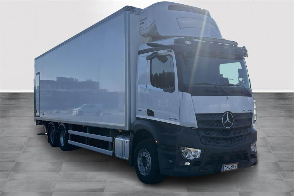Mercedes-Benz Actros 2551 9.9m FRC 07/2027 - شاحنة صندوق متساوي: صورة 4 Mercedes-Benz Actros 2551 9.9m FRC 07/2027 - شاحنة صندوق متساوي: صورة 4