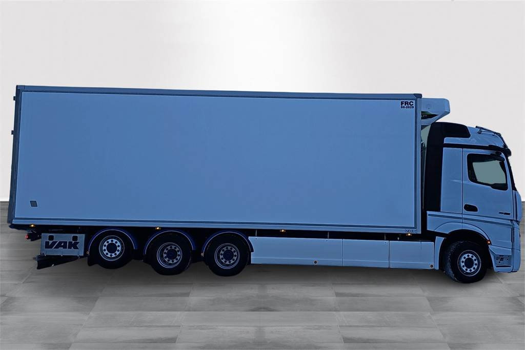 Mercedes-Benz Actros L 3558 - شاحنة صندوق متساوي: صورة 4 Mercedes-Benz Actros L 3558 - شاحنة صندوق متساوي: صورة 4