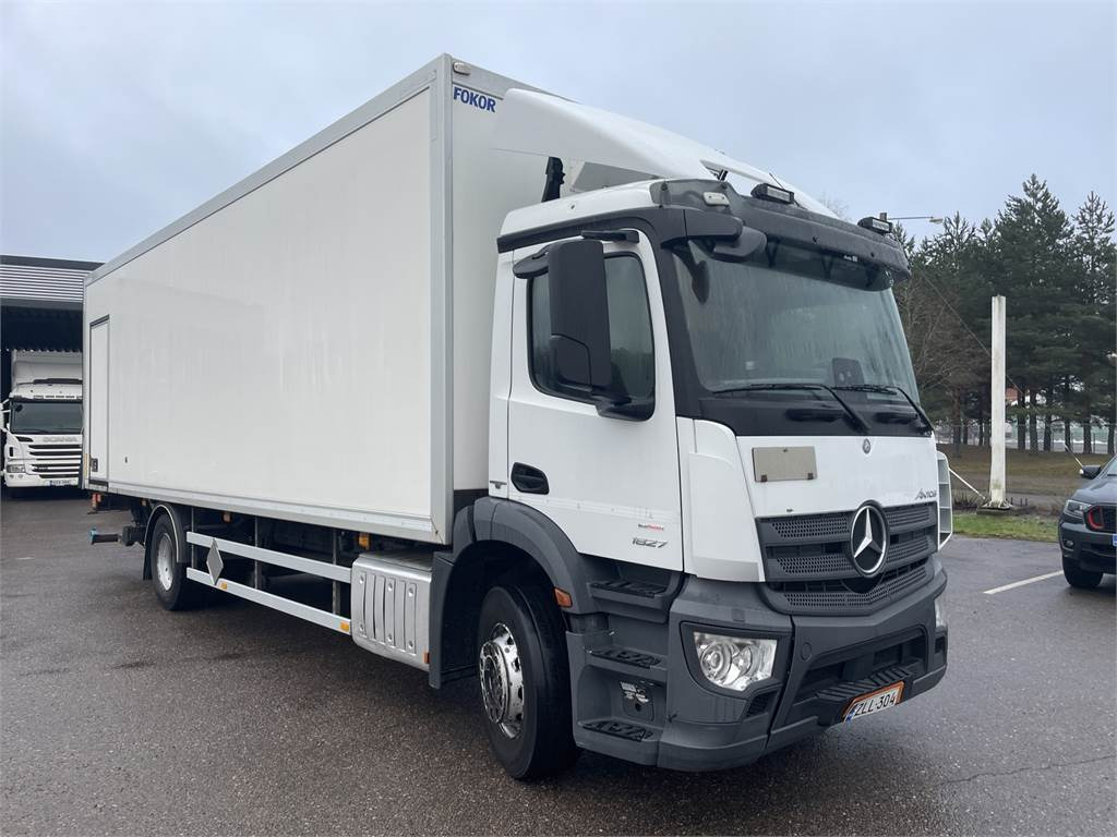 Mercedes-Benz Antos 1827 L/4x2 KSA-UMPIKORI+PL-NOSTIN - شاحنة مقفلة: صورة 5 Mercedes-Benz Antos 1827 L/4x2 KSA-UMPIKORI+PL-NOSTIN - شاحنة مقفلة: صورة 5