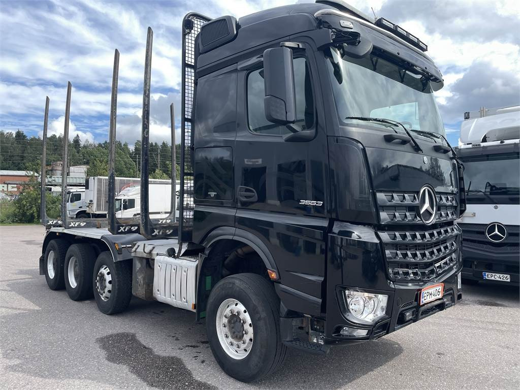 Mercedes-Benz Arocs 3563-8x4 - شاحنة قطع الأشجار: صورة 2 Mercedes-Benz Arocs 3563-8x4 - شاحنة قطع الأشجار: صورة 2