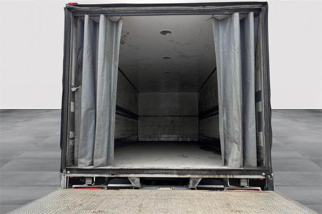 Scania P280 4x2 umpikori - شاحنة مقفلة: صورة 4 Scania P280 4x2 umpikori - شاحنة مقفلة: صورة 4