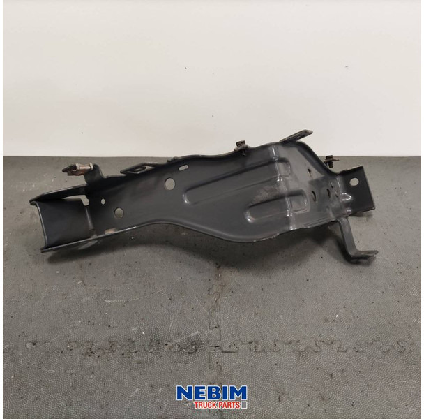 Volvo Volvo - 84058023 - Steun koplamp rechts - قطع غيار - شاحنة: صورة 2 Volvo Volvo - 84058023 - Steun koplamp rechts - قطع غيار - شاحنة: صورة 2