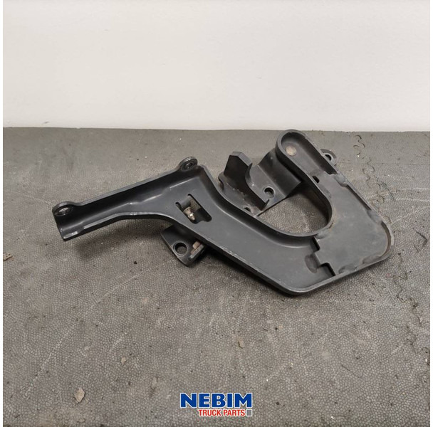 Volvo Volvo - 84104142 - Treeplank scharnier FH4 links - قطع غيار - شاحنة: صورة 2 Volvo Volvo - 84104142 - Treeplank scharnier FH4 links - قطع غيار - شاحنة: صورة 2