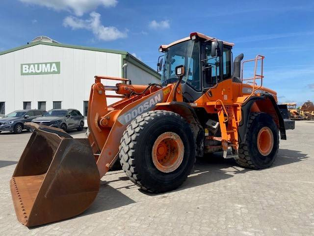 Doosan DL 300-3 (12005349) - اللودر بعجل: صورة 1 Doosan DL 300-3 (12005349) - اللودر بعجل: صورة 1