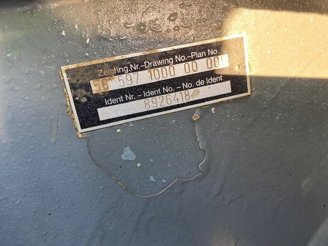 Liebherr (1884) L 586 Schaufel / bucket - اللودر بعجل: صورة 3 Liebherr (1884) L 586 Schaufel / bucket - اللودر بعجل: صورة 3