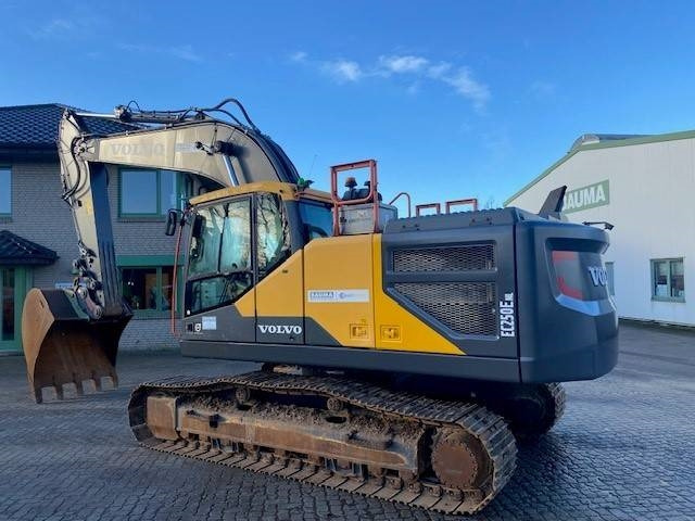 Volvo EC 250 E NL MIETE / RENTAL (12001056) - حفار زحاف: صورة 2 Volvo EC 250 E NL MIETE / RENTAL (12001056) - حفار زحاف: صورة 2