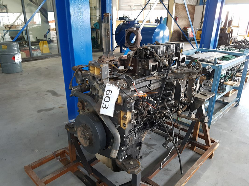 Komatsu SAA6D140E-6 FOR PARTS - آلات البناء: صورة 4 Komatsu SAA6D140E-6 FOR PARTS - آلات البناء: صورة 4