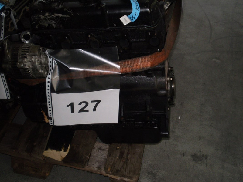 Mitsubishi S4L D-F FOR PARTS - آلات البناء: صورة 2 Mitsubishi S4L D-F FOR PARTS - آلات البناء: صورة 2