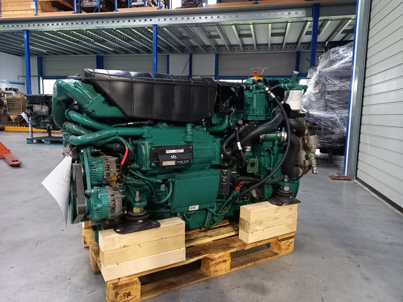 Volvo PENTA D11-MP USED - آلات البناء: صورة 2 Volvo PENTA D11-MP USED - آلات البناء: صورة 2