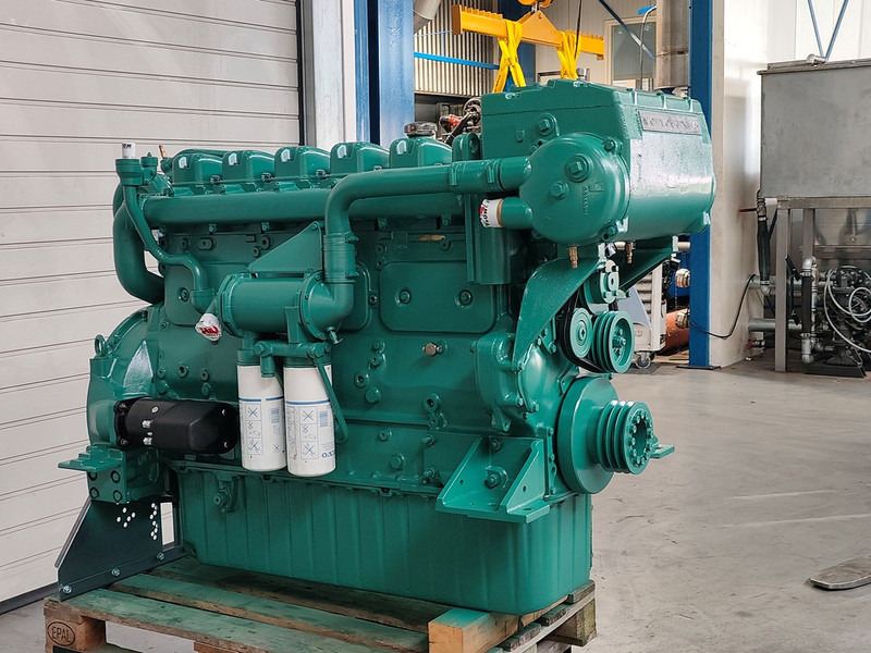 Volvo PENTA MD120B RECONDITIONED - آلات البناء: صورة 5 Volvo PENTA MD120B RECONDITIONED - آلات البناء: صورة 5