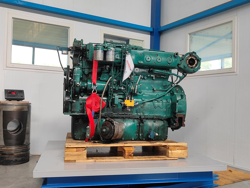 Volvo PENTA MD122A USED - آلات البناء: صورة 3 Volvo PENTA MD122A USED - آلات البناء: صورة 3