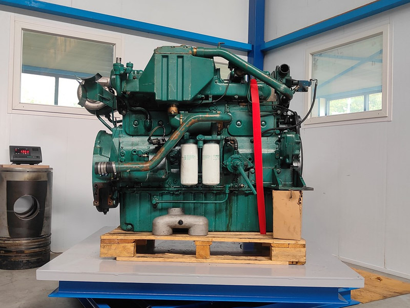 Volvo PENTA MD122A USED - آلات البناء: صورة 4 Volvo PENTA MD122A USED - آلات البناء: صورة 4