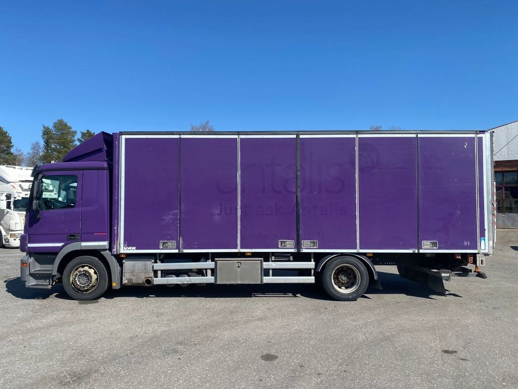 Mercedes-Benz Actros 1832 - شاحنة مقفلة: صورة 5 Mercedes-Benz Actros 1832 - شاحنة مقفلة: صورة 5