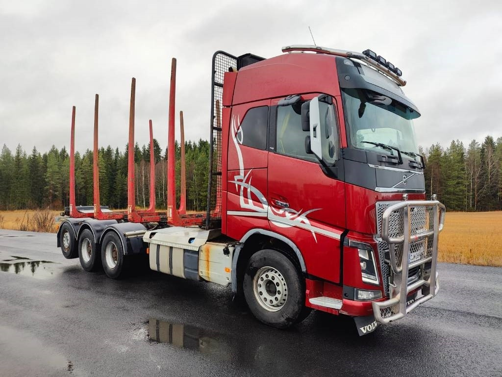 Volvo FH 16 750 - شاحنة قطع الأشجار: صورة 2 Volvo FH 16 750 - شاحنة قطع الأشجار: صورة 2