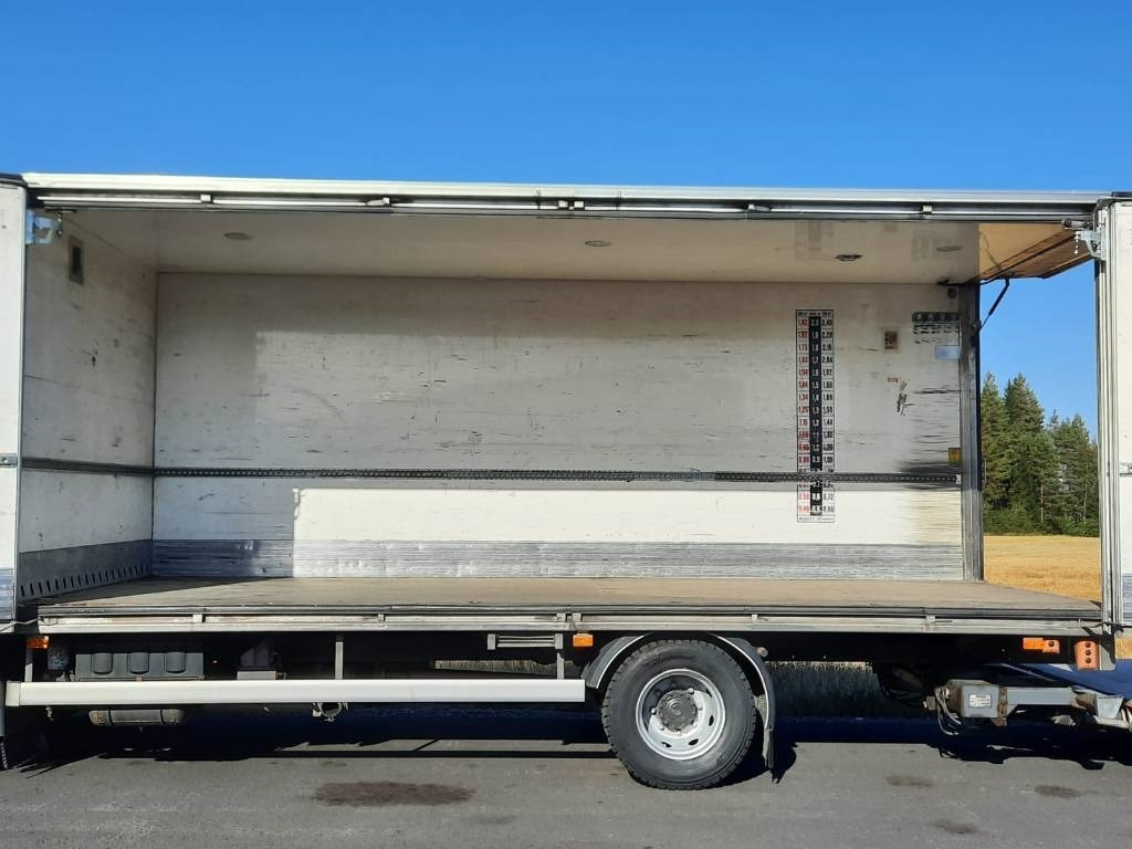 Volvo FL 240  - شاحنة مقفلة: صورة 5 Volvo FL 240  - شاحنة مقفلة: صورة 5