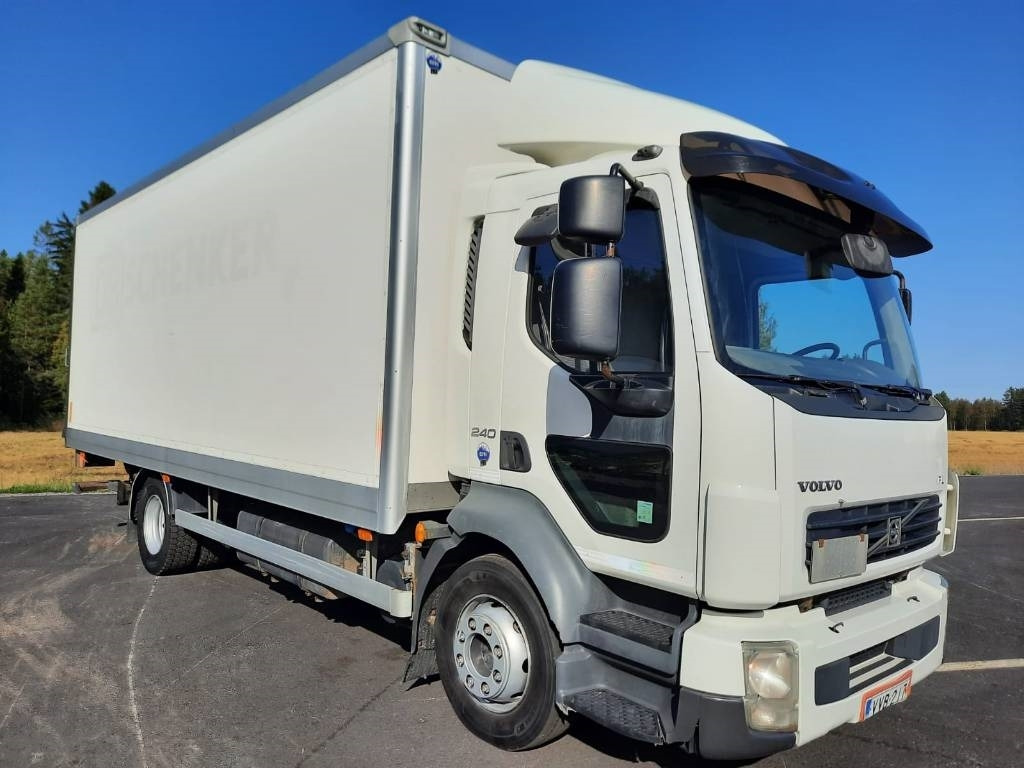 Volvo FL 240  - شاحنة مقفلة: صورة 2 Volvo FL 240  - شاحنة مقفلة: صورة 2