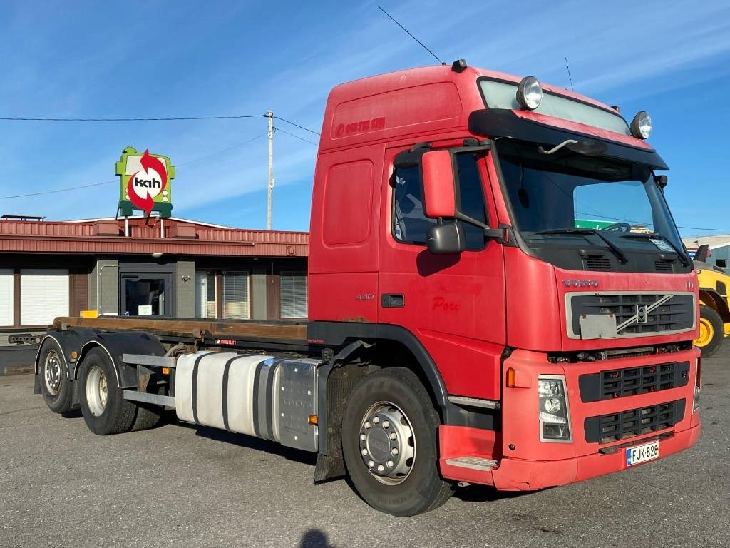 Volvo FM 13 440 - شاحنات الحاويات / جسم علوي قابل للتغيير شاحنة: صورة 2 Volvo FM 13 440 - شاحنات الحاويات / جسم علوي قابل للتغيير شاحنة: صورة 2