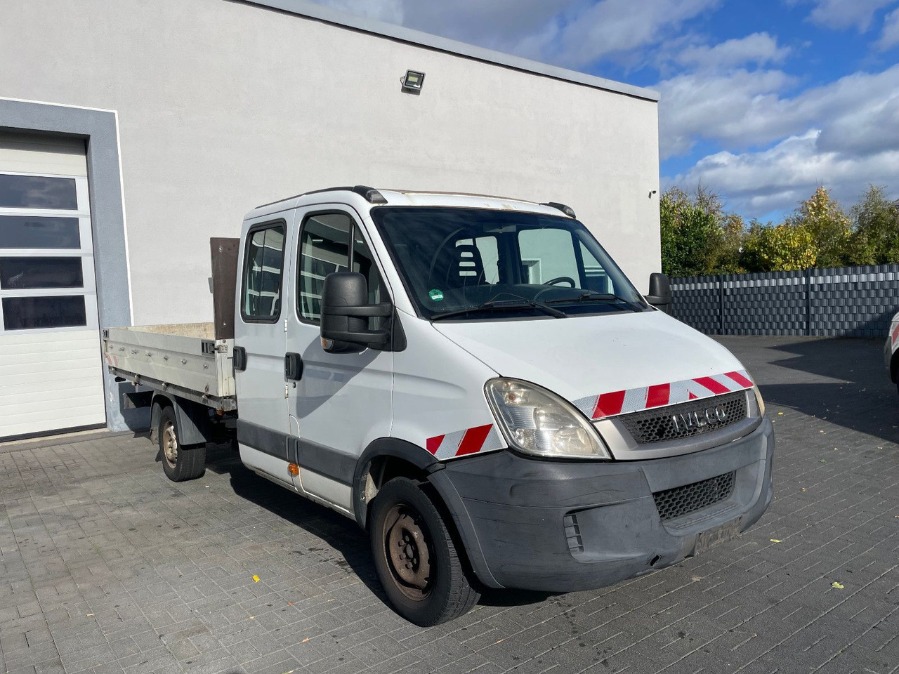 Iveco Daily 35S14 Pritsche, DoKa, Klima - شاحنة مفتوحة, الشاحنات الصغيرة كابينة مزدوجة: صورة 3 Iveco Daily 35S14 Pritsche, DoKa, Klima - شاحنة مفتوحة, الشاحنات الصغيرة كابينة مزدوجة: صورة 3