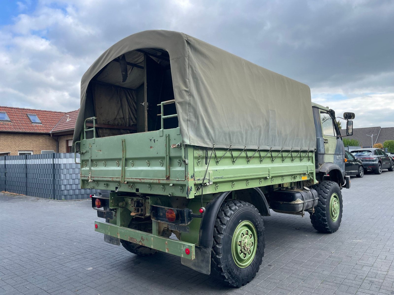 MAN 8.136 4X4 - شاحنة ستارة جانبية: صورة 4 MAN 8.136 4X4 - شاحنة ستارة جانبية: صورة 4