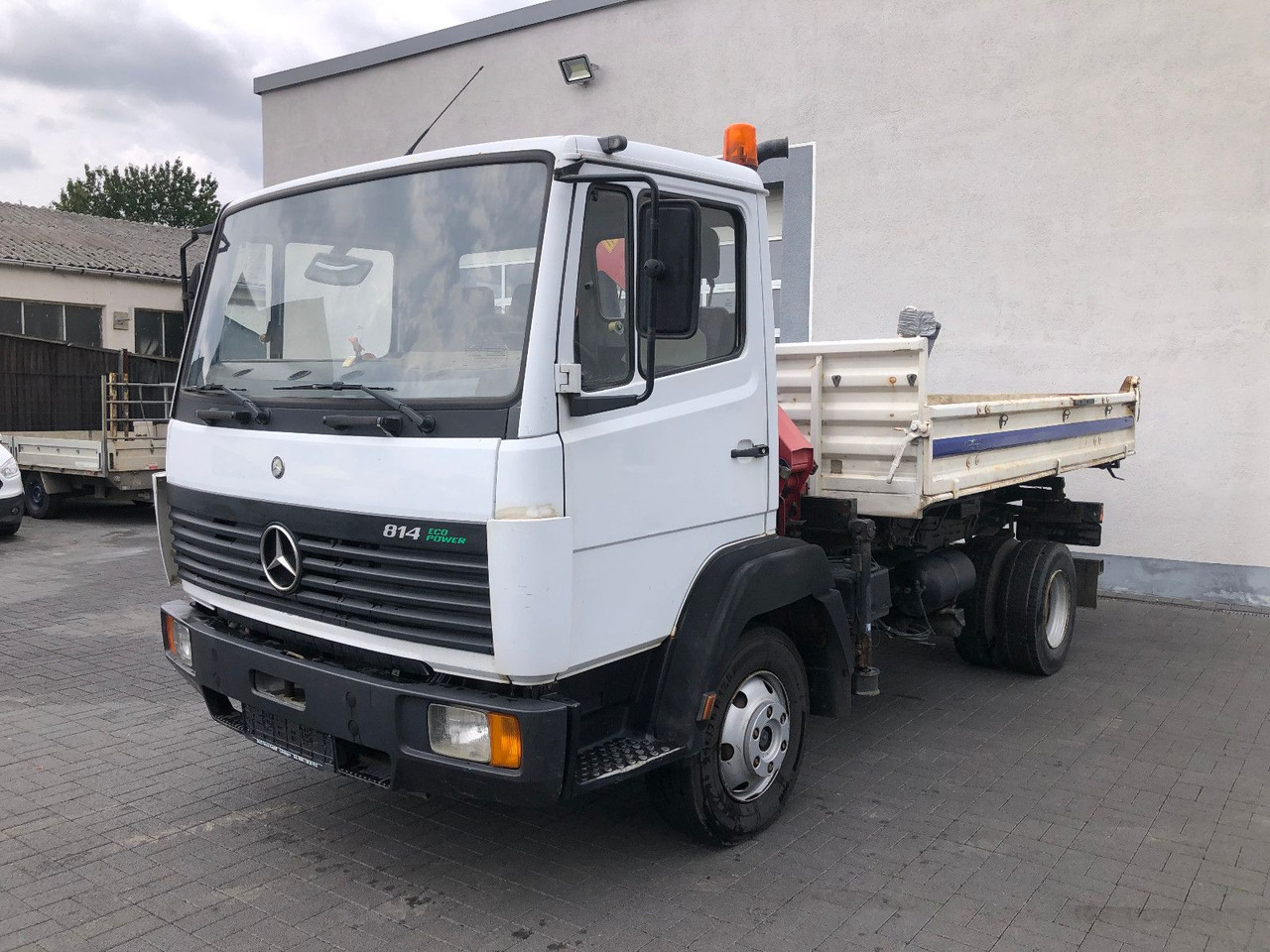 Mercedes-Benz 814 EcoPower, Kran - قلاب صغير: صورة 1 Mercedes-Benz 814 EcoPower, Kran - قلاب صغير: صورة 1
