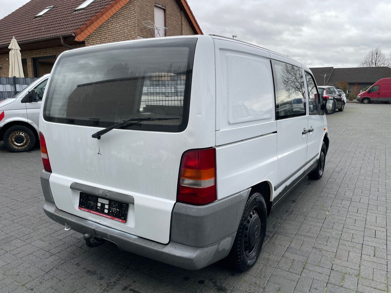 Mercedes-Benz Vito 2.3 - 108 D TÜV 06-2026 - فان المدمجة: صورة 2 Mercedes-Benz Vito 2.3 - 108 D TÜV 06-2026 - فان المدمجة: صورة 2