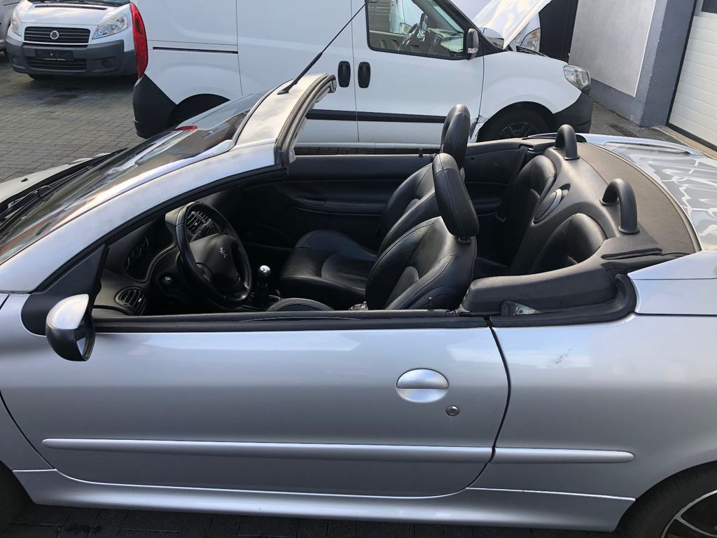 Peugeot 206 Cabriolet CC Platinum - سيارة: صورة 2 Peugeot 206 Cabriolet CC Platinum - سيارة: صورة 2